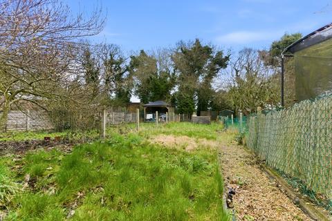 undefined, Summer Street, Luton LU1