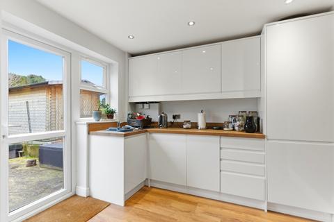 undefined, Summer Street, Luton LU1
