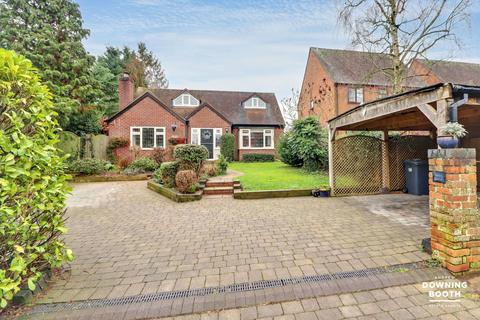 4 bedroom detached house for sale, Hadley Street, Yoxall, Burton-On-Trent DE13 8NB  -  Village Location