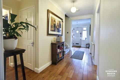 4 bedroom detached house for sale, Hadley Street, Yoxall, Burton-On-Trent DE13 8NB  -  Village Location