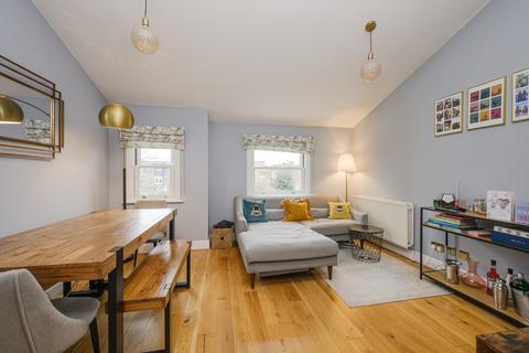 2 bedroom apartment for sale, Pelham Road, Wimbledon, London SW19