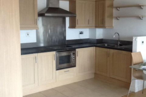2 bedroom flat to rent, Taylorson Street South, Salford