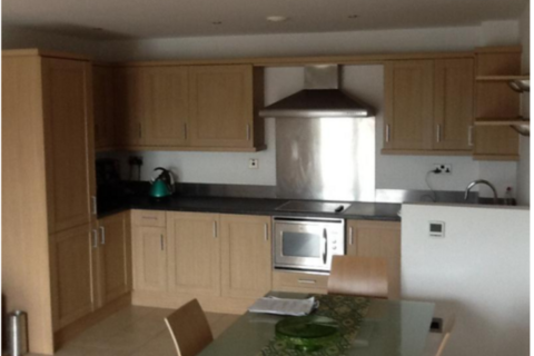 2 bedroom flat to rent, Taylorson Street South, Salford