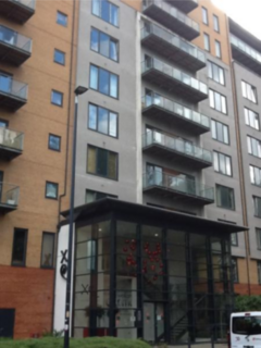 2 bedroom flat to rent, Taylorson Street South, Salford
