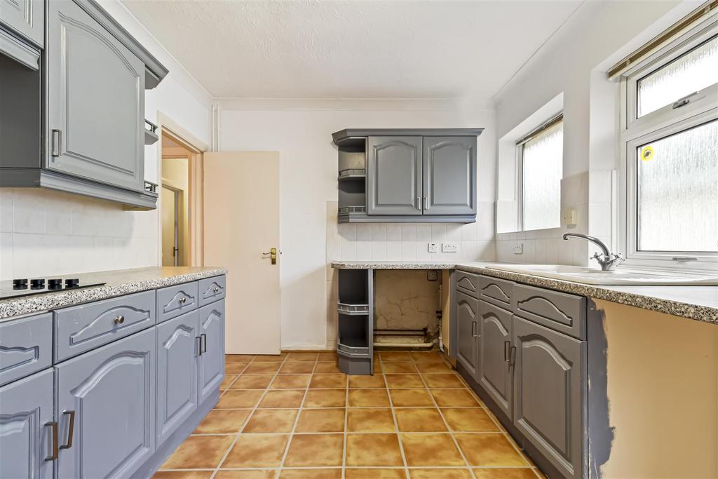 22 Harwood Ave-007.JPG