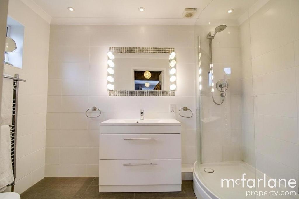 Master Bedroom, Wardrobes &amp; En-suite