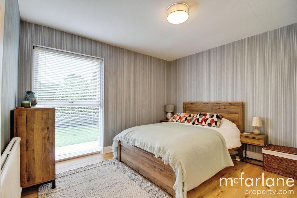 Bedroom &amp; En-suite