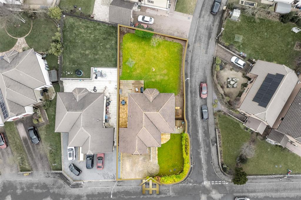 20 Castlewood Ave-Drone-0007.jpg