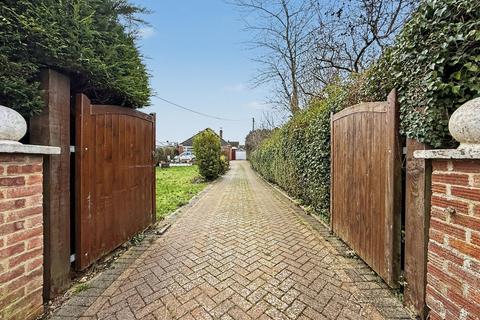 undefined, Highworth Road, Faringdon, SN7
