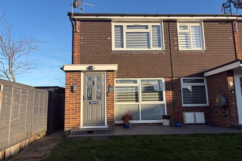 2 bedroom maisonette for sale, Davison Drive, Cheshunt,