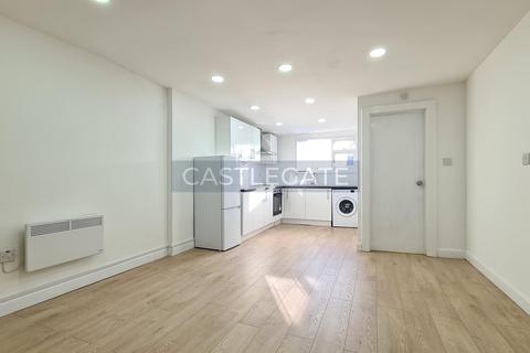 1 bedroom ground floor flat to rent, Blacker Road, Huddersfield, HD1 2HU