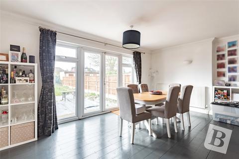 5 bedroom semi-detached house for sale, Granton Avenue, Upminster, RM14