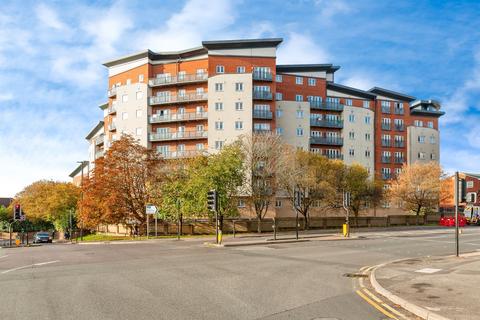 1 bedroom flat for sale, Aspects Court, Slough