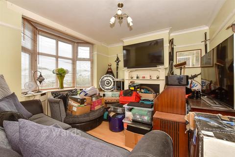 4 bedroom semi-detached house for sale, Park Avenue, Birchington CT7