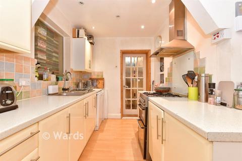 4 bedroom semi-detached house for sale, Park Avenue, Birchington CT7