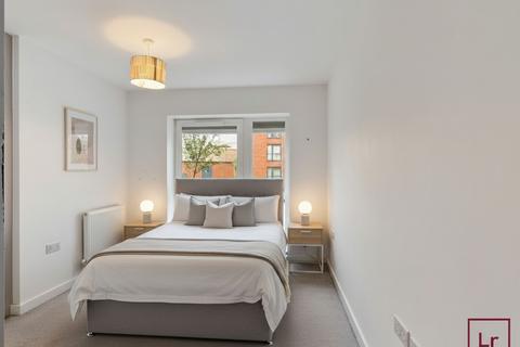 2 bedroom ground floor flat to rent, Arla Place, Ruislip, HA4