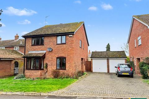 4 bedroom detached house for sale, Willoughby Way, Northampton NN7