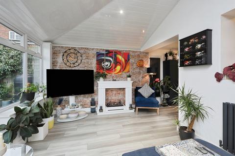 4 bedroom detached house for sale, Howlett Drive, Hailsham