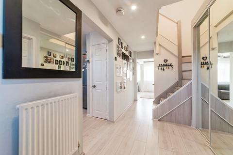 undefined, Chatham Court, Newark