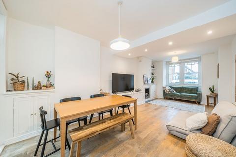 undefined, Andover Road, Twickenham TW2