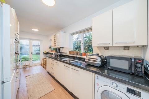 undefined, Andover Road, Twickenham TW2