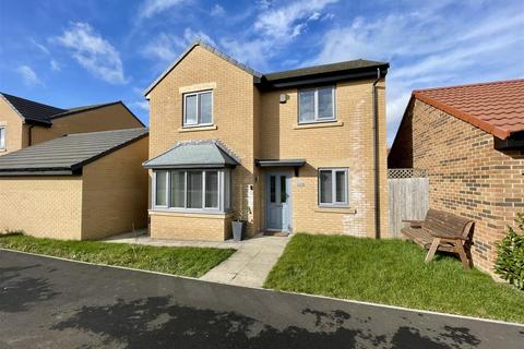 4 bedroom detached house for sale, Johns Garth, Darlington
