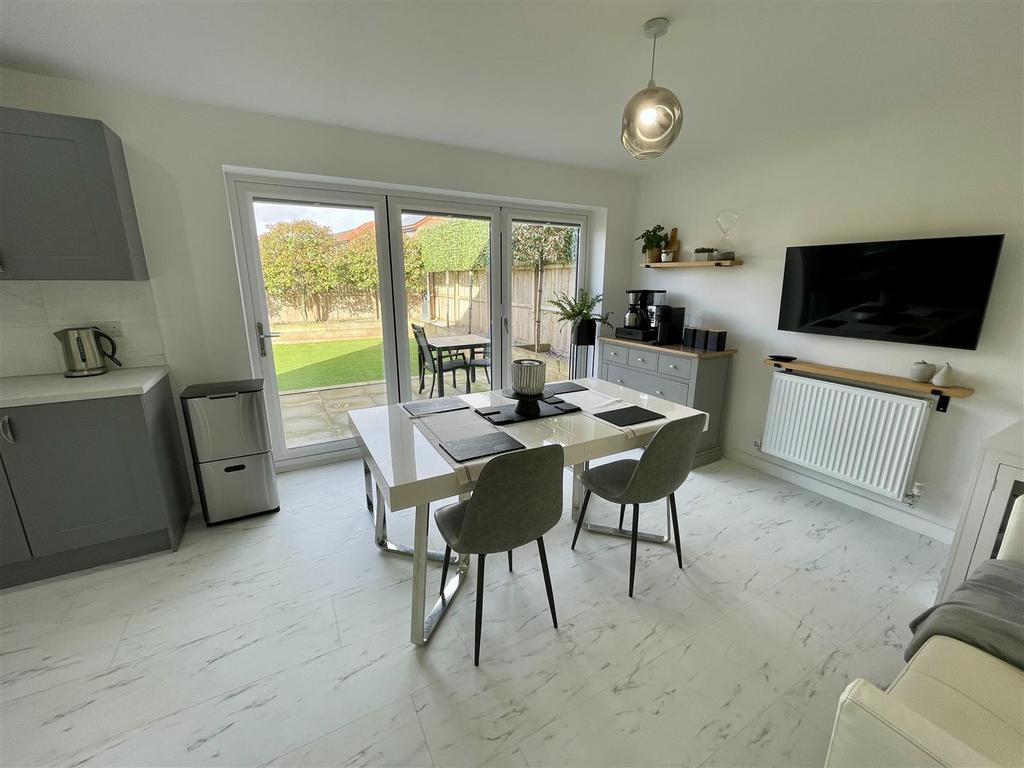 Kitchen / Diner