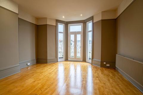 undefined, Flat 2, 5 Pevensey Road, St. Leonards-on-Sea, East Sussex, TN38 0JX