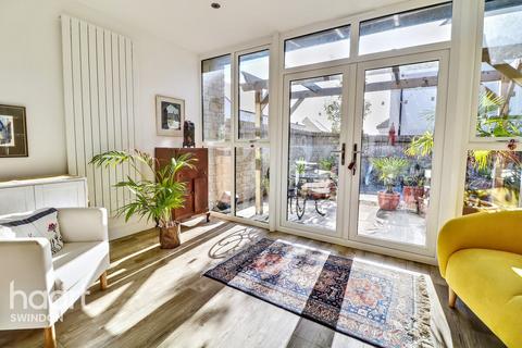 undefined, Jenners Yard, Swindon