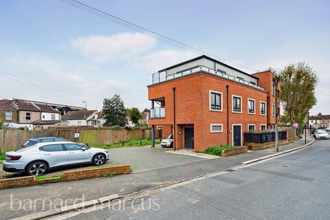 Henderson Road, Croydon