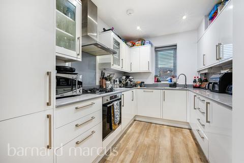 2 bedroom flat for sale, Henderson Road, Croydon