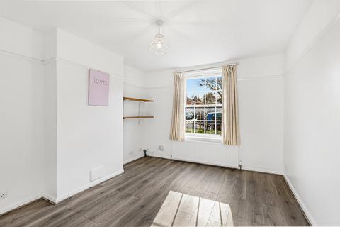 undefined, Kennedy Road, Hanwell, London, W7