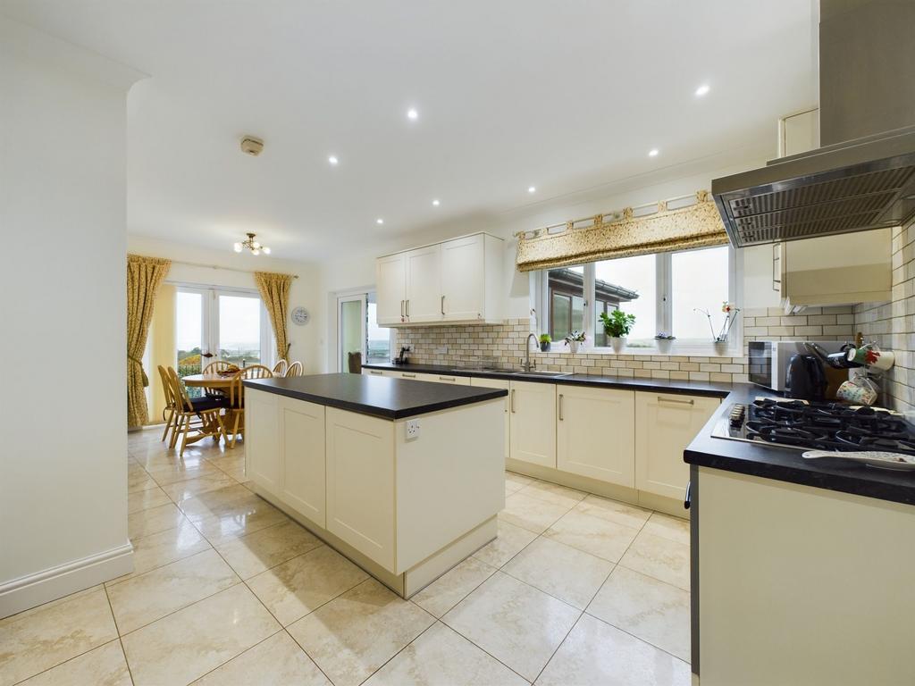 Kitchen Breakfast Room