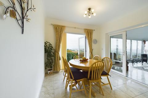 5 bedroom detached house for sale, Maes Ffynnon, Roch, SA62