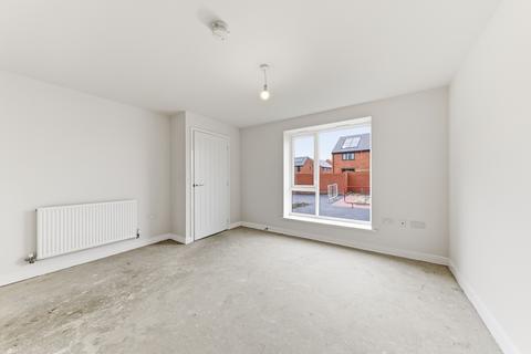 3 bedroom semi-detached house for sale, Kittiwake Road, Edenthorpe DN3