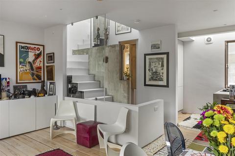 undefined, Victoria Mews, London, NW6