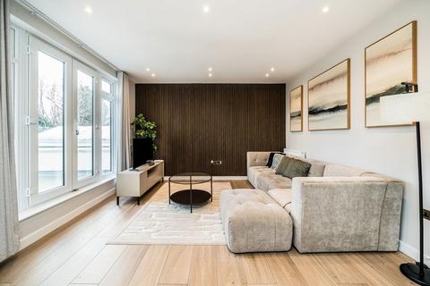 3 bedroom flat to rent, The Ridgeway, LONDON NW11