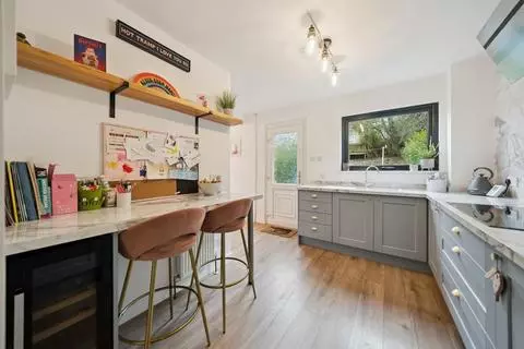 3 bedroom terraced house for sale - Photo 10