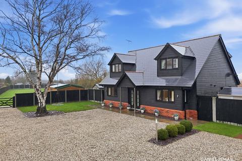 undefined, Little Wakering Road, Southend-on-sea SS3