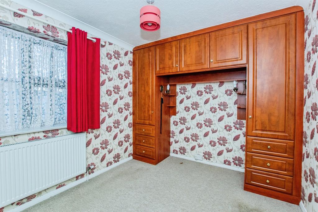 Walk-in wardrobe
