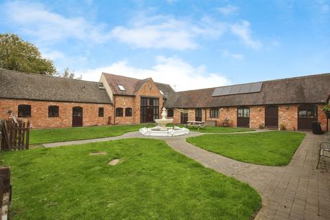 3 bedroom barn conversion for sale, Hospital Lane, Bedworth