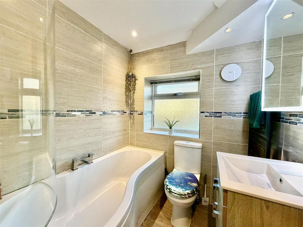Family bathroom