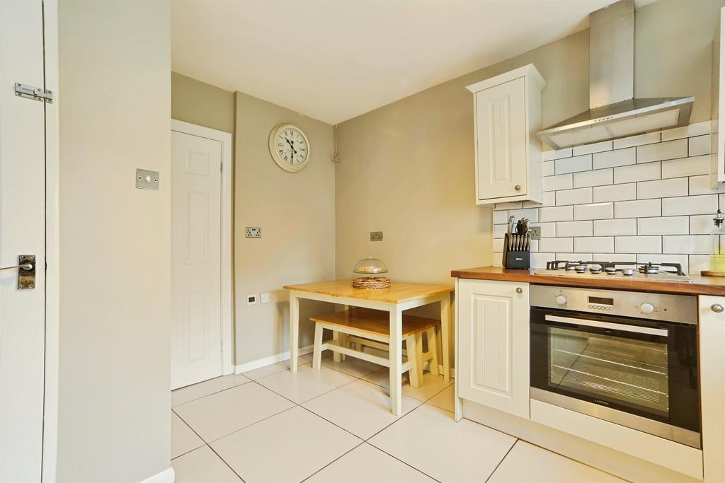 House in LEEDS - View 4