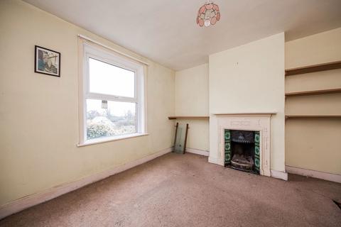 undefined, MAYNARDS GREEN, HEATHFIELD