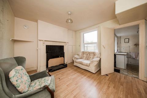 undefined, MAYNARDS GREEN, HEATHFIELD