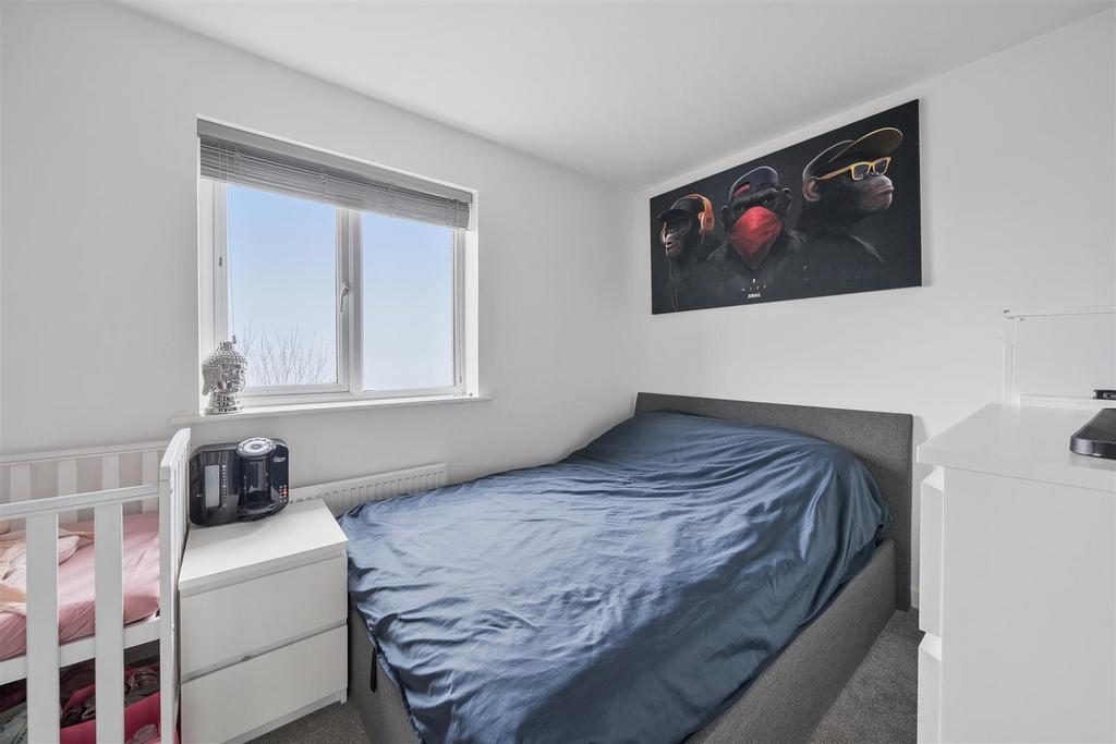 Drake Bed 1.jpg