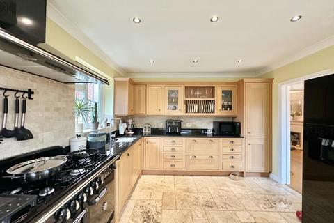 3 bedroom semi-detached bungalow for sale, Westacott, Hayes