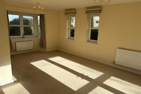4 bedroom detached house to rent, Fernhill Avenue, Weymouth