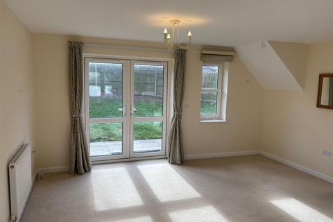 4 bedroom detached house to rent, Fernhill Avenue, Weymouth