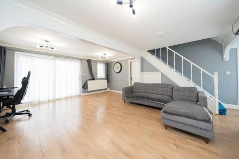 3 bedroom end of terrace house for sale, Wilsmere Drive, Northolt, HA2 8RE